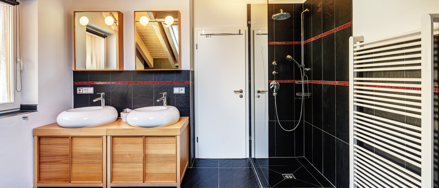 Dachgeschosswohnung Tegernsee 01 Badezimmer 13299