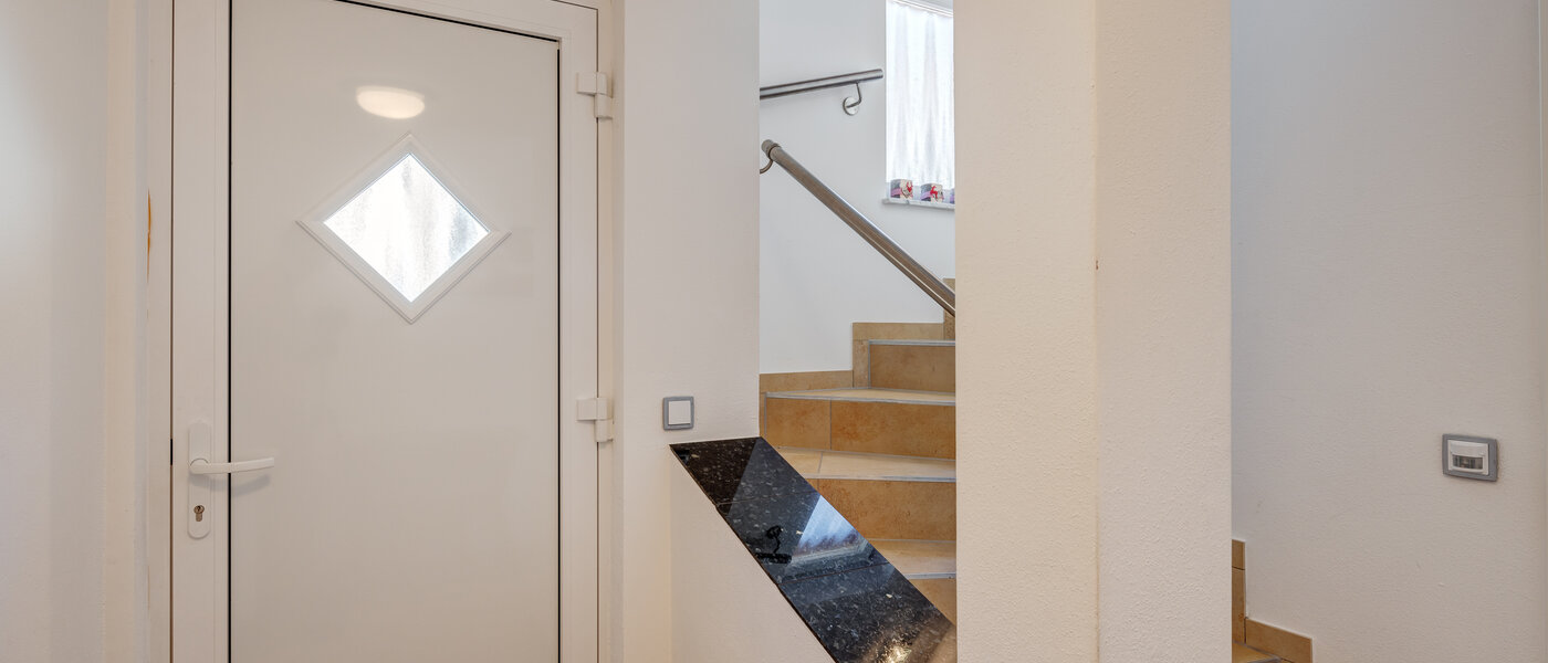 Dachgeschosswohnung Tegernsee 01 Flur/Gang 13299