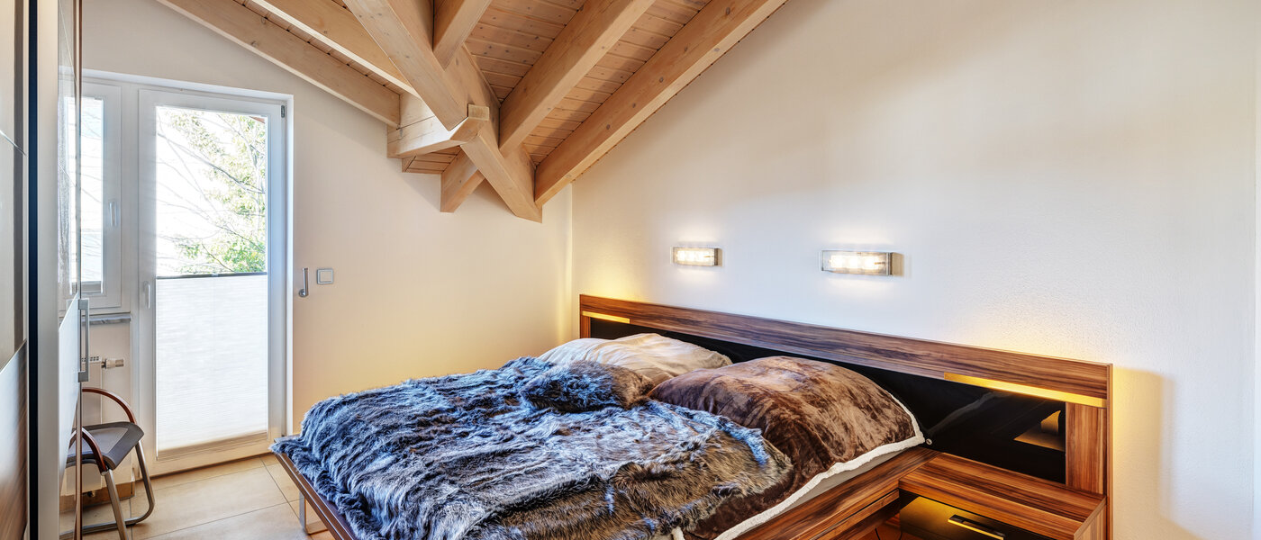 Dachgeschosswohnung Tegernsee 03 Schlafzimmer 13299