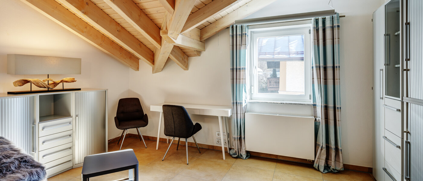 Dachgeschosswohnung Tegernsee 03 Arbeits-/Gästezimmer 13299