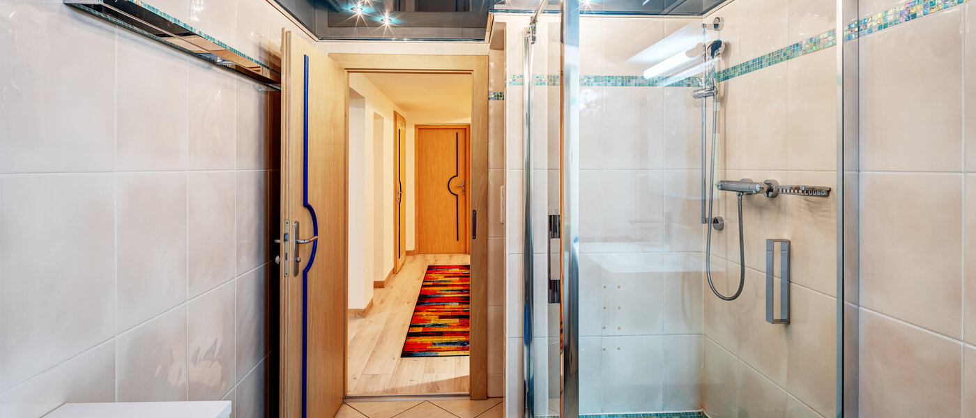 Reihenmittelhaus München Obersendling 01 2. Badezimmer 13312