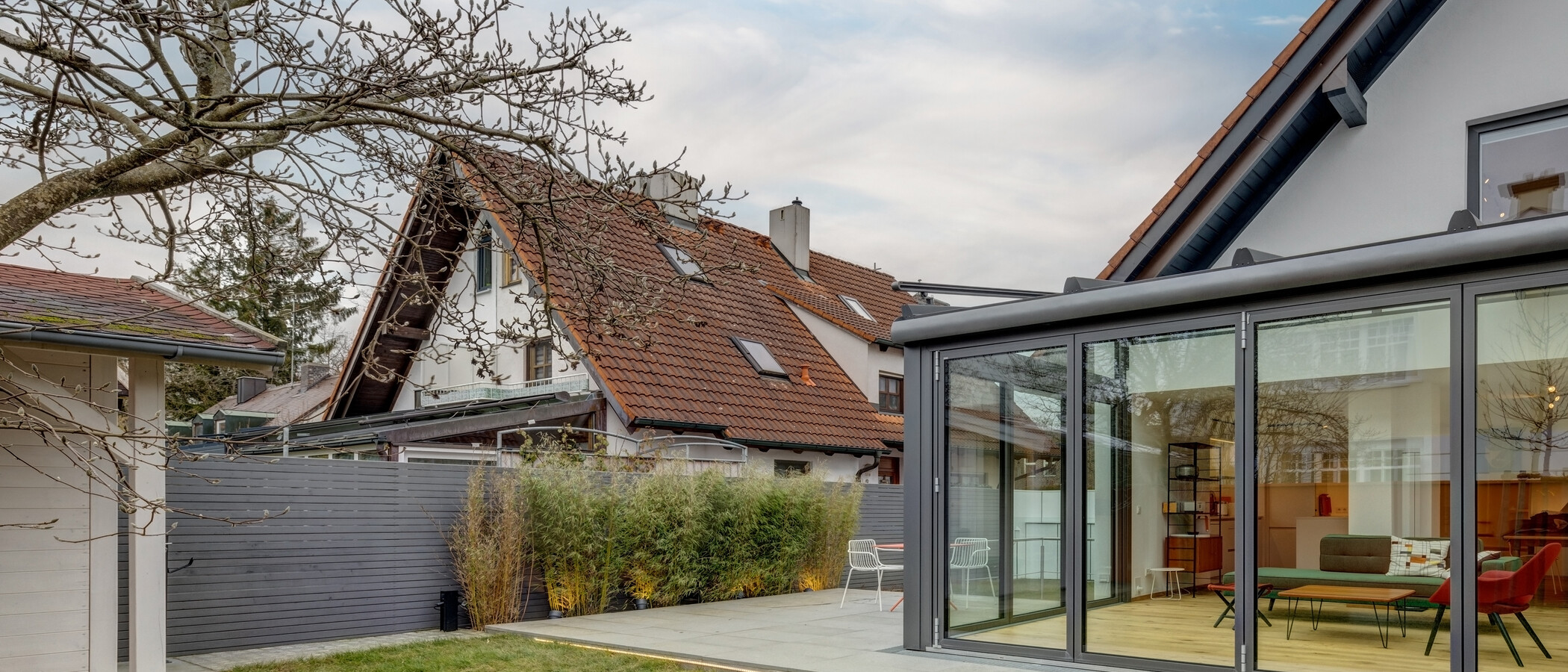 Haus München Feldmoching 01 Garten 13323