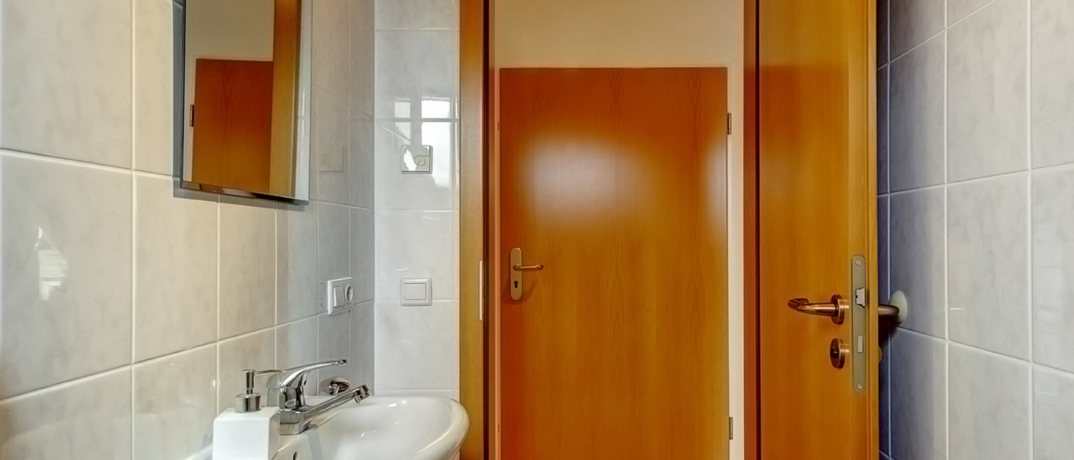 Wohnung München Berg am Laim 02 Gäste-WC 13337