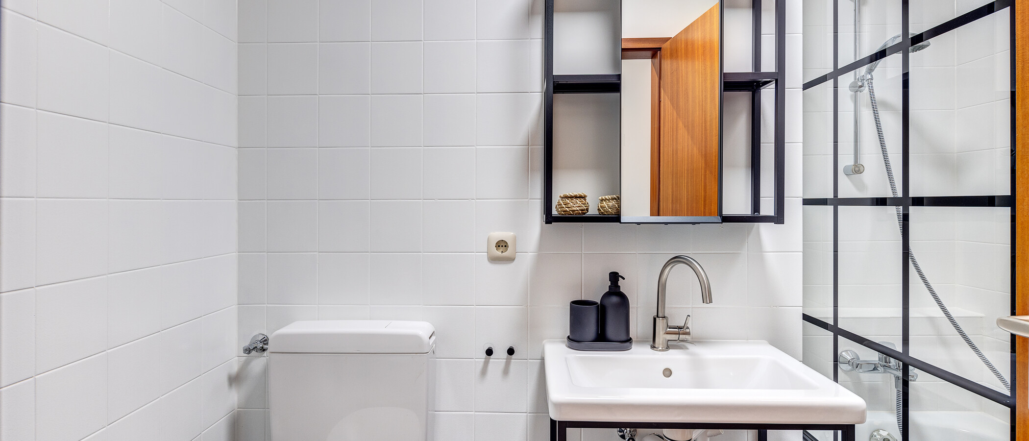 Wohnung München Neuhausen 02 Badezimmer 13344