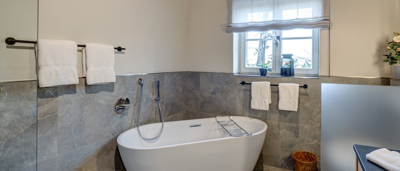 Wohnung Waakirchen 02 Badezimmer 13353