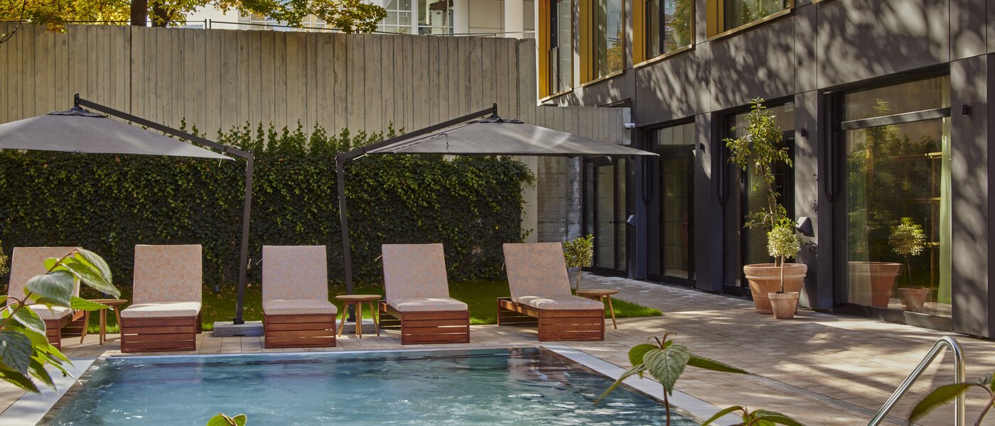 Apartment München Obersendling 01 Pool 13390