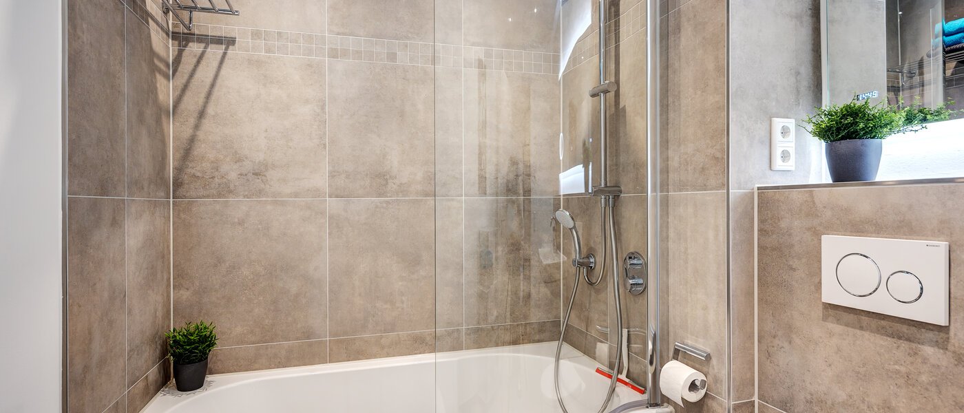 Wohnung München Moosach 03 Badezimmer 13450