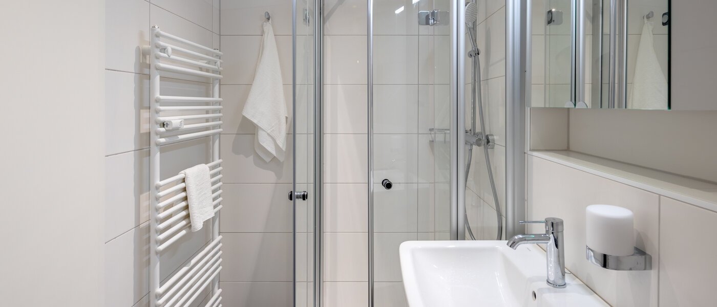 Wohnung Grasbrunn 01 Badezimmer 13491