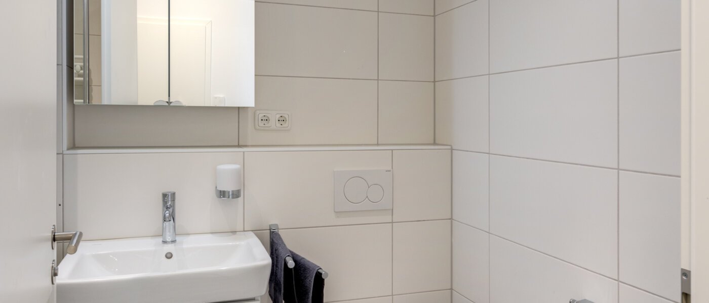 Wohnung Grasbrunn 02 Badezimmer 13491