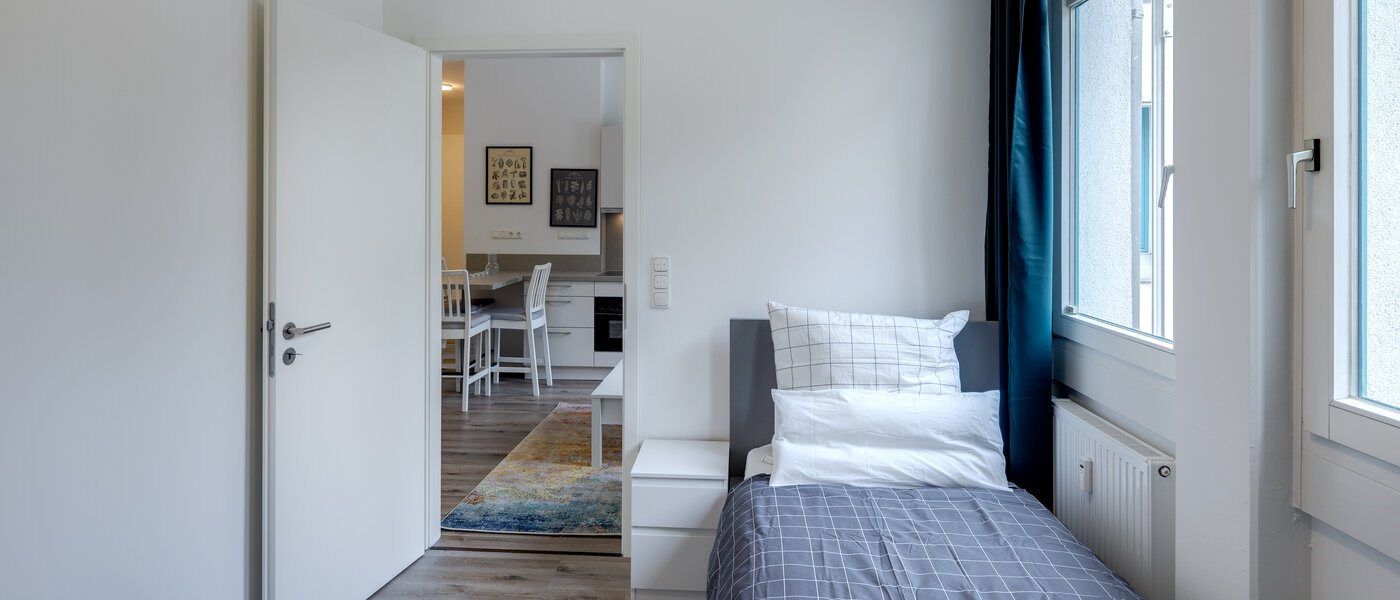 Wohnung Grasbrunn 02 2. Schlafzimmer	 13494