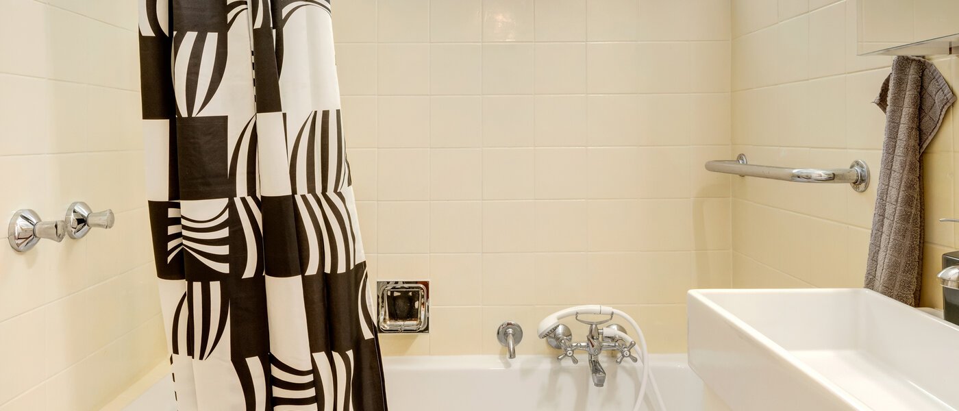 Wohnung München Harlaching 02 Badezimmer 13522