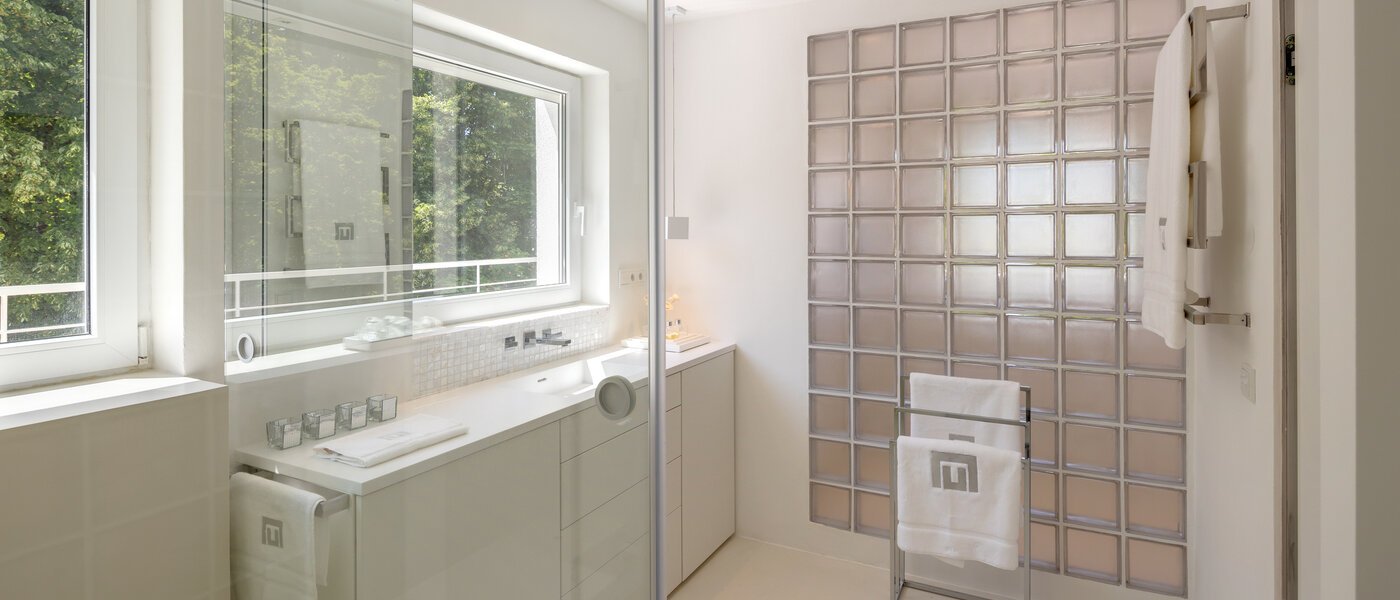 Penthousewohnung Unterhaching 03 Badezimmer 13549