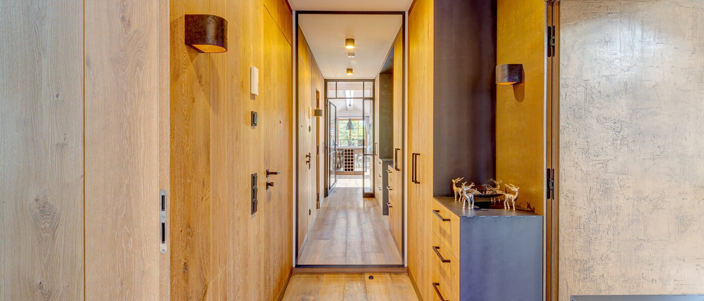 Dachgeschosswohnung Holzkirchen 01 Flur/Gang 13582