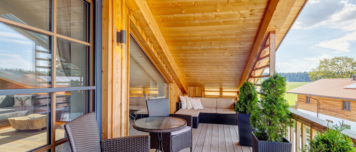 Dachgeschosswohnung Holzkirchen 02 Balkon 13582