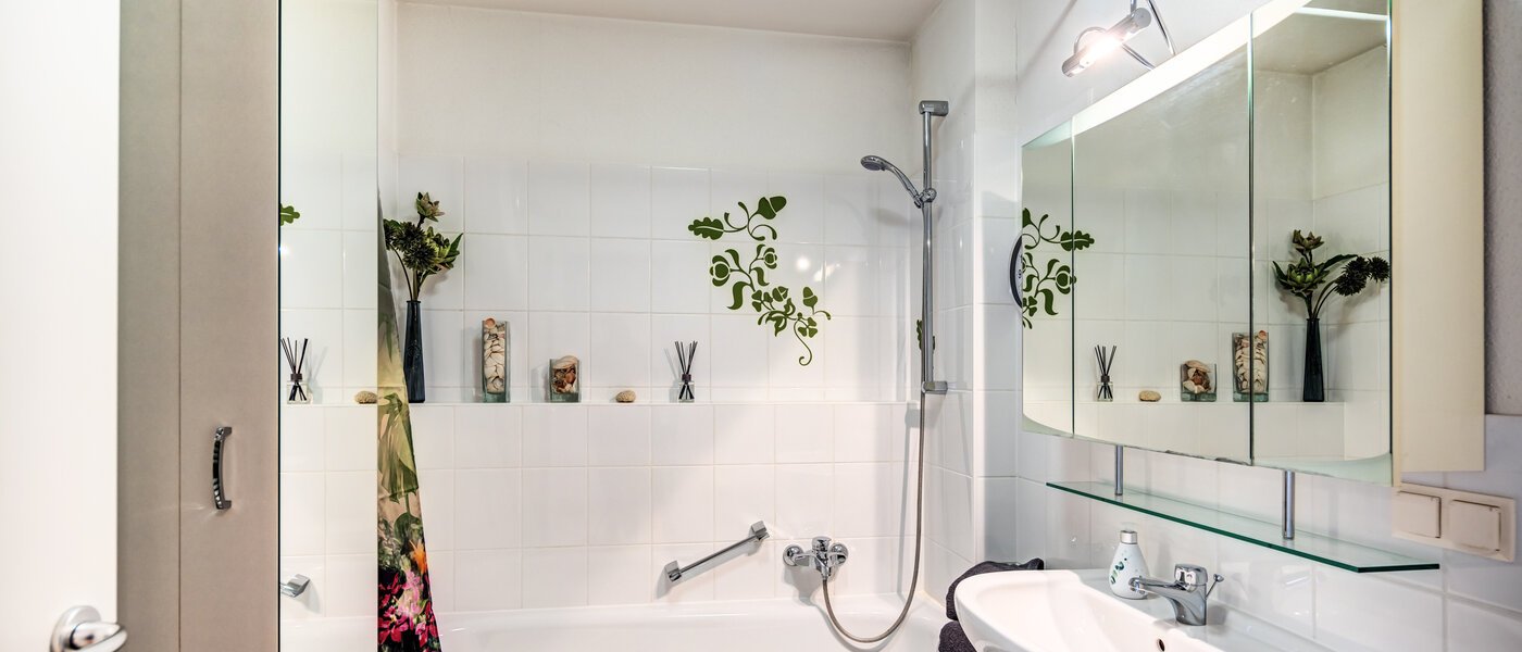 Wohnung München Hadern 01 Badezimmer 13587