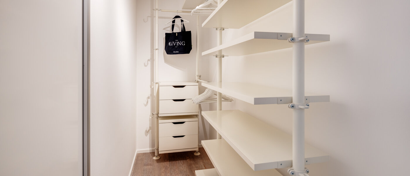 Wohnung München Bogenhausen 01 Begehbarer Schrank 13604