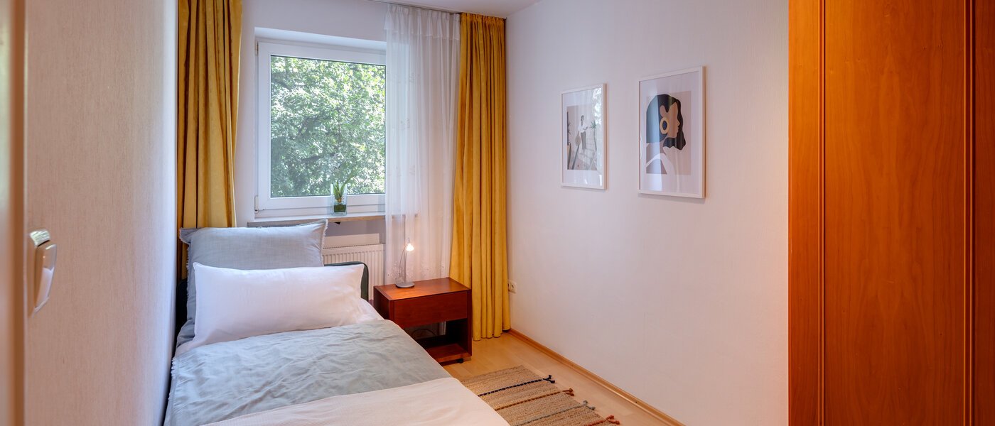 Wohnung München Forstenried 01 2. Schlafzimmer	 13628