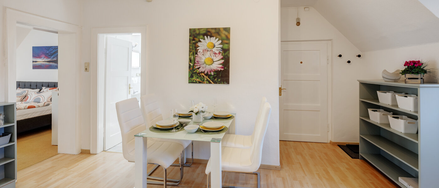 Dachgeschosswohnung München Nymphenburg 01 Flur/Gang 13654