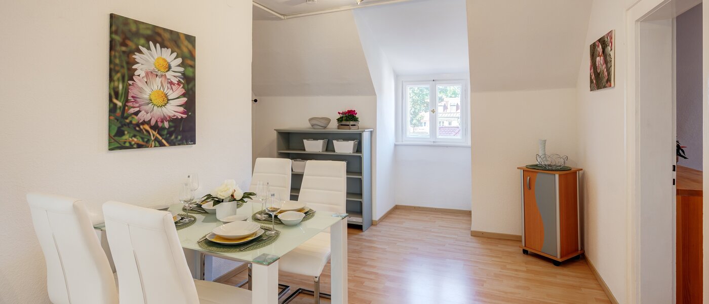 Dachgeschosswohnung München Nymphenburg 02 Flur/Gang 13654