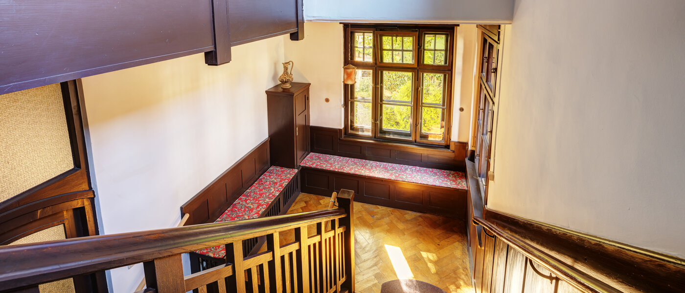 Dachgeschosswohnung München Nymphenburg 01 Treppenhaus 13654