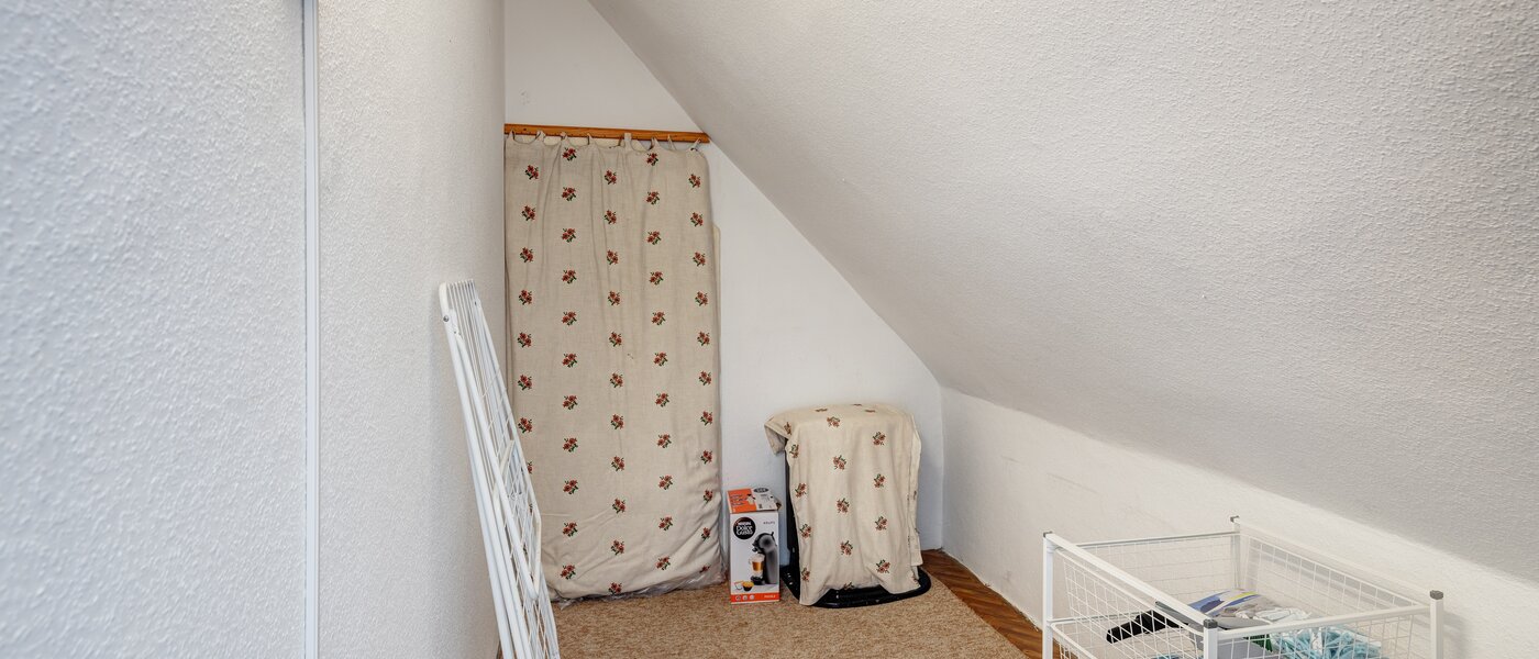 Dachgeschosswohnung München Nymphenburg 01 Abstellraum 13654