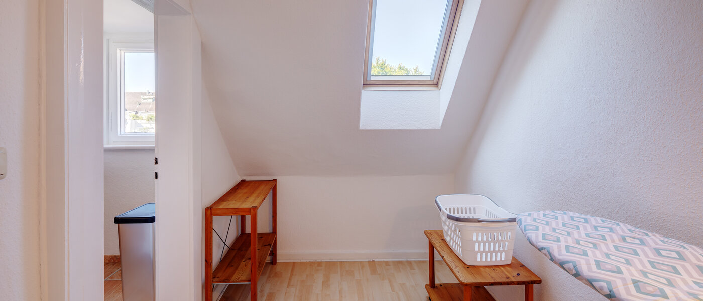 Dachgeschosswohnung München Nymphenburg 01 Hauswirtschaft 13654