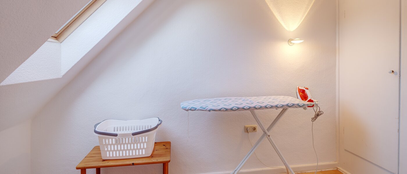 Dachgeschosswohnung München Nymphenburg 02 Hauswirtschaft 13654