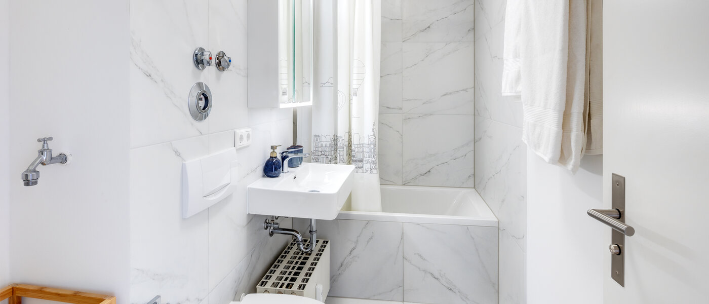 Dachterrassenwohnung München Neuperlach 01 Badezimmer 13658