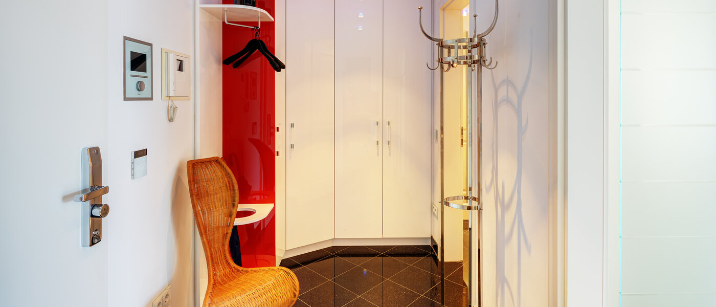 Dachgeschosswohnung München Solln 01 Flur/Gang 13669