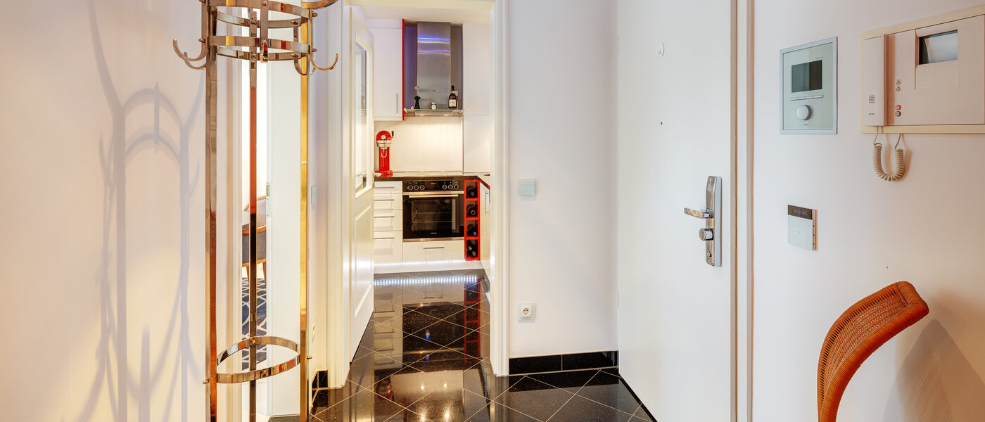 Dachgeschosswohnung München Solln 03 Flur/Gang 13669