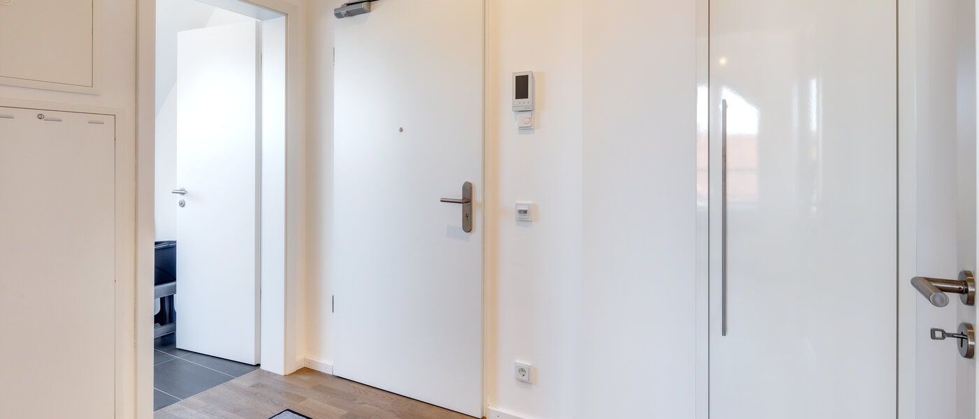 Dachgeschosswohnung Aschheim 01 Flur/Gang 13679