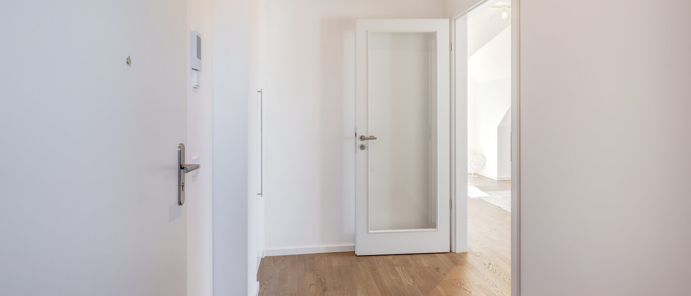 Dachgeschosswohnung Aschheim 02 Flur/Gang 13679