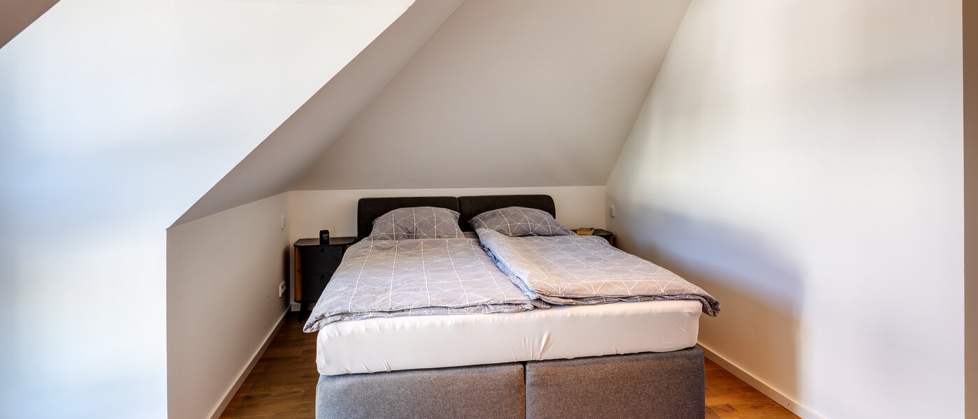 Dachgeschosswohnung Aschheim 02 Schlafzimmer 13679