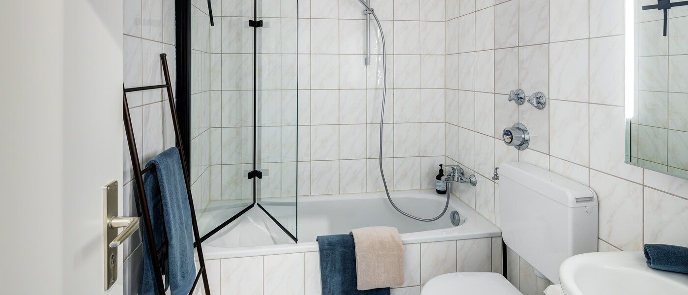 Dachterrassenwohnung München Pasing 01 Badezimmer 13685