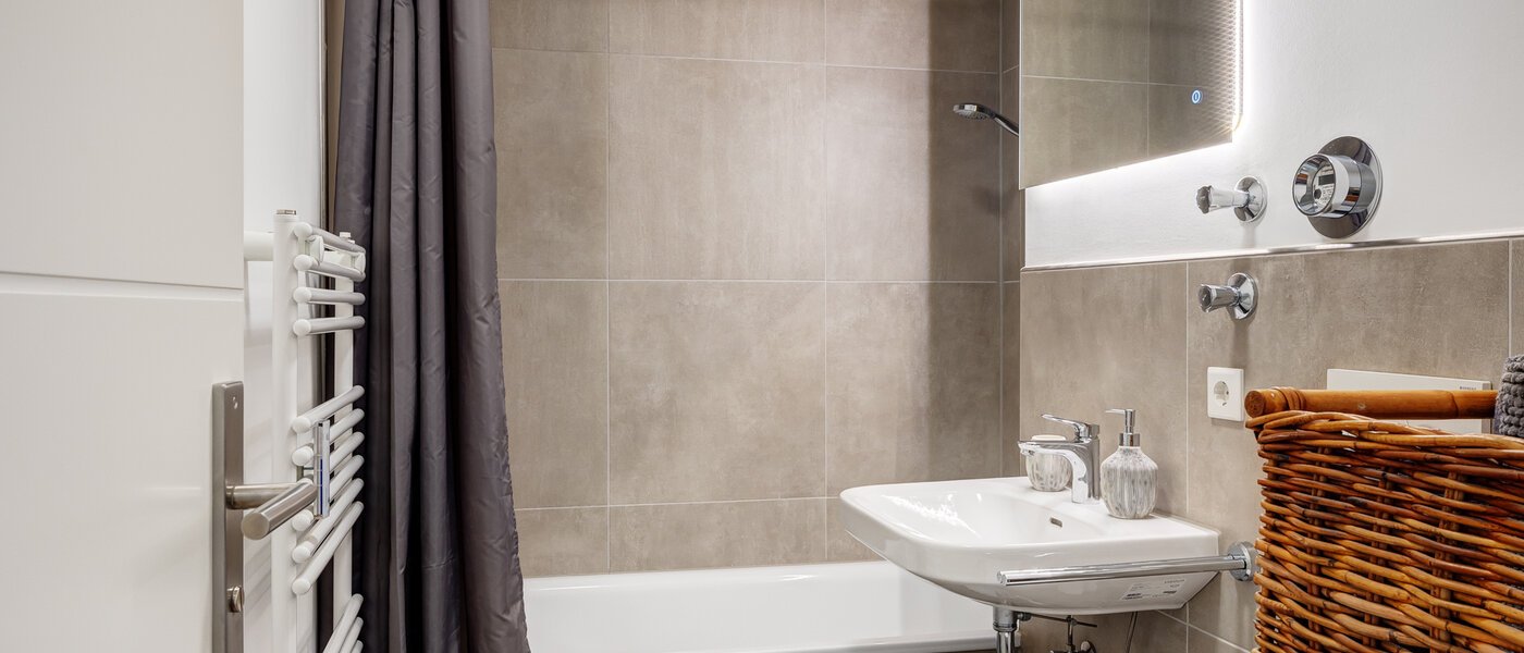 Wohnung München Solln 01 Badezimmer 13691