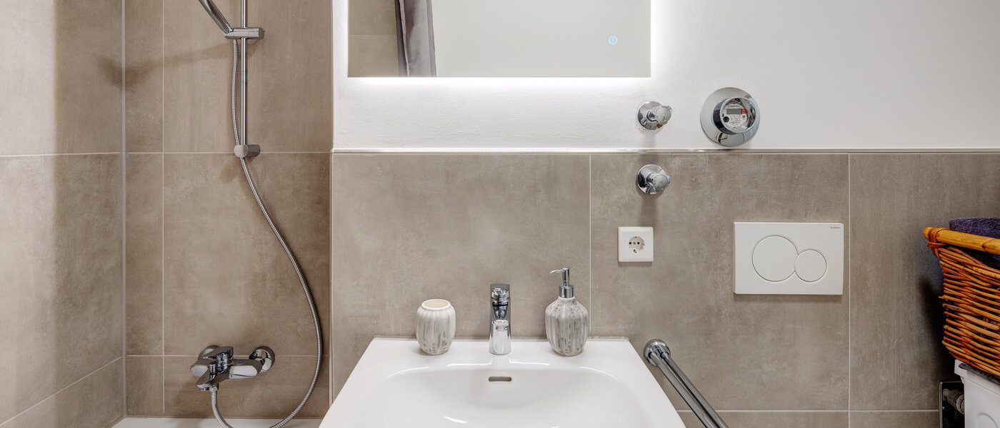 Wohnung München Solln 02 Badezimmer 13691