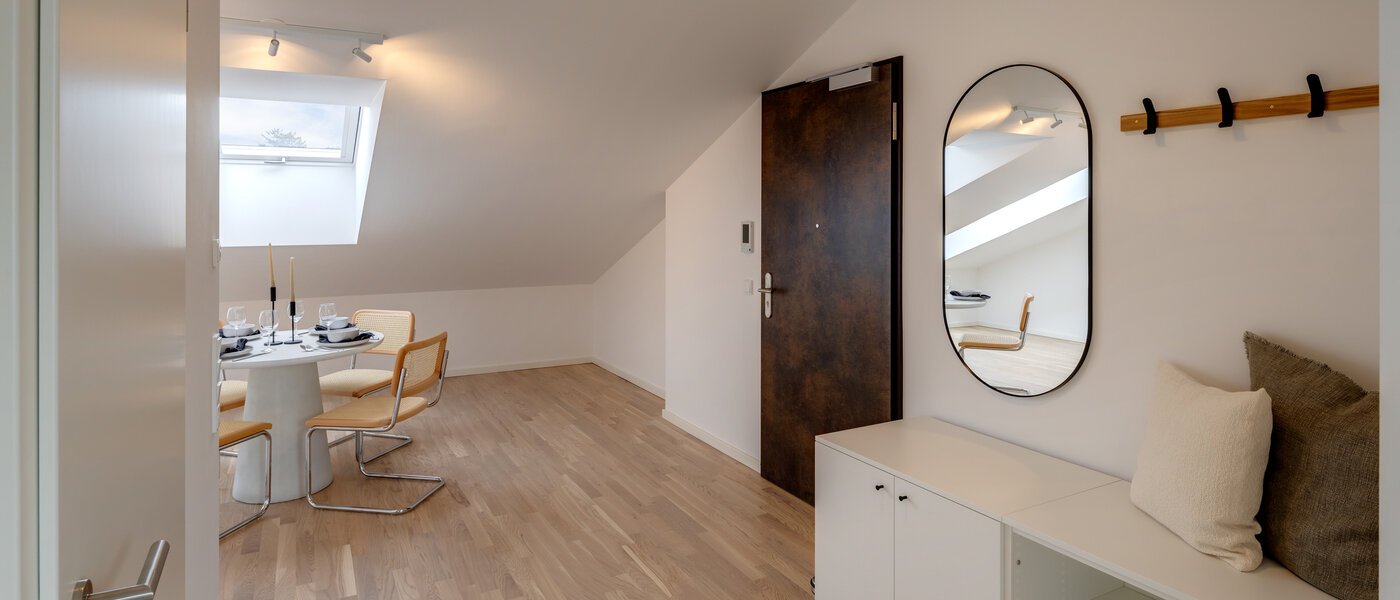 Dachgeschosswohnung Haar 02 Flur/Gang 13695