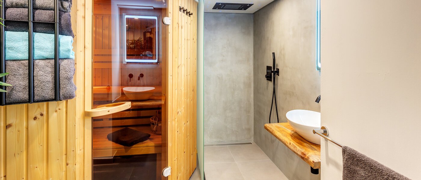 Reiheneckhaus Eichenau 01 3. Badezimmer 13696