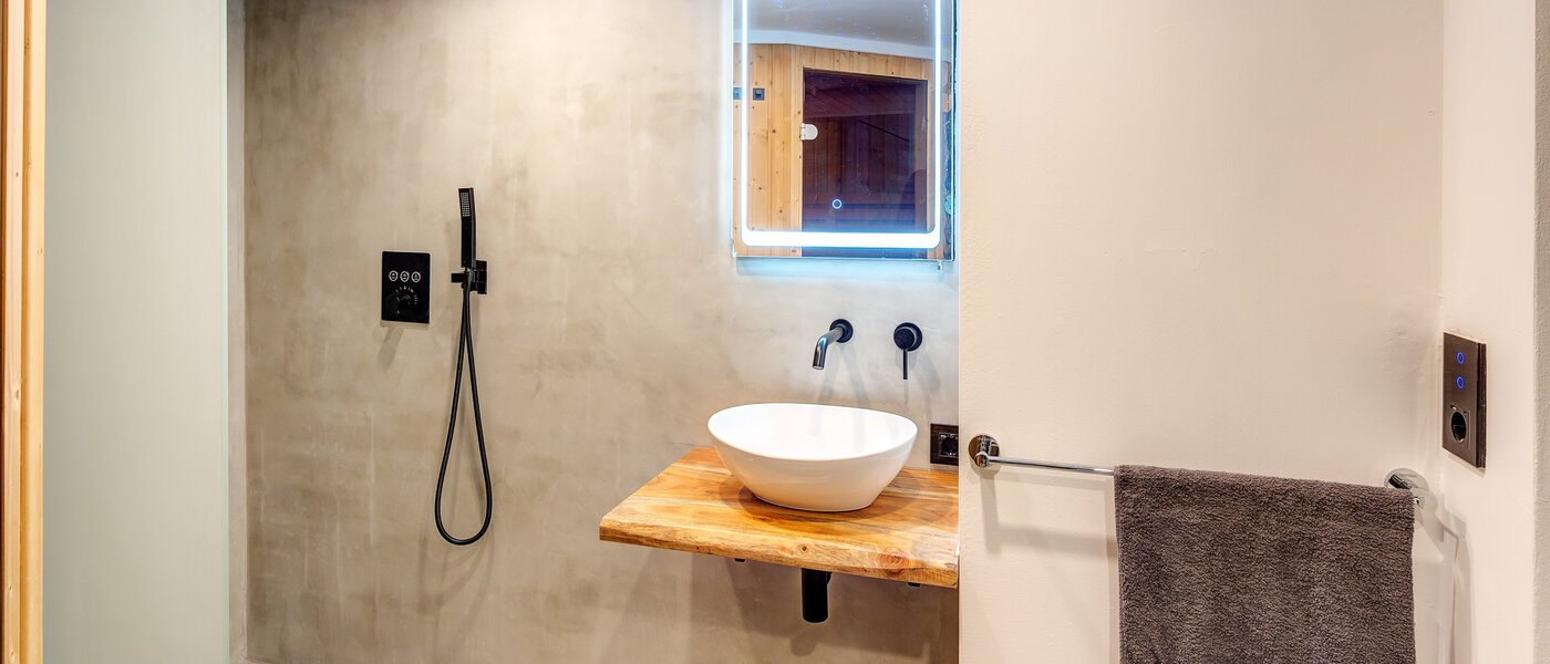 Reiheneckhaus Eichenau 02 3. Badezimmer 13696