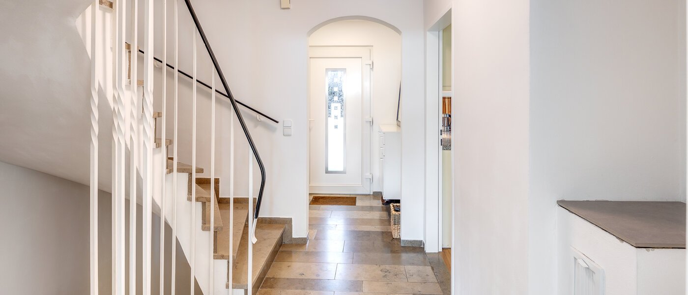 Reiheneckhaus Eichenau 01 Flur/Gang 13696