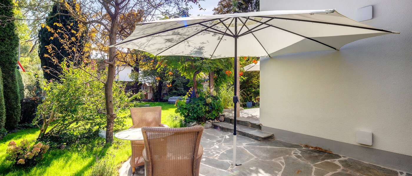 Reiheneckhaus Eichenau 03 Terrasse 13696