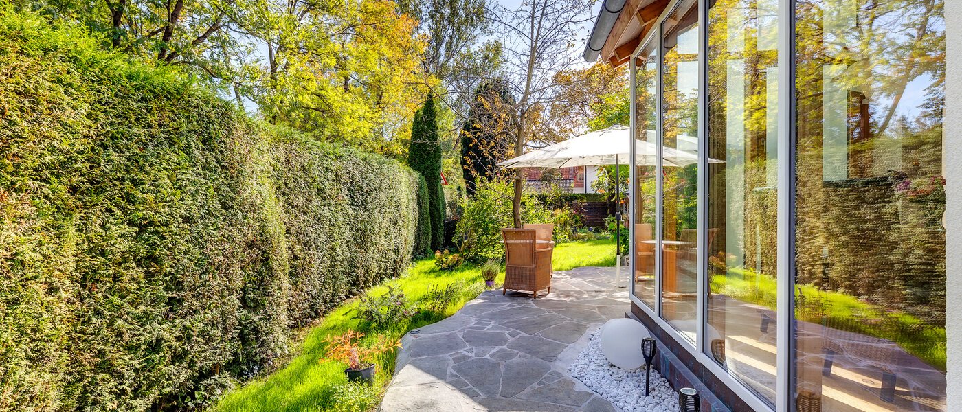 Reiheneckhaus Eichenau 04 Terrasse 13696