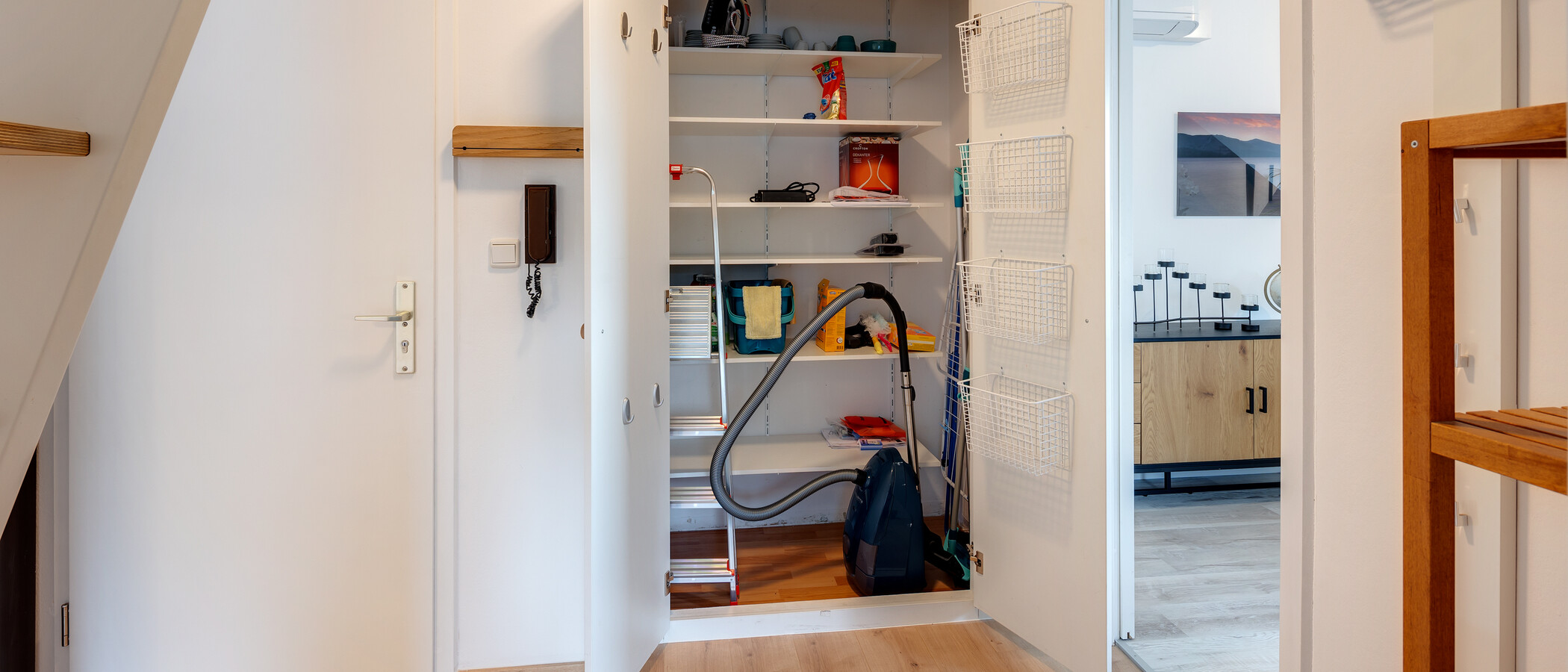 Dachgeschosswohnung Eching 03 Flur/Gang 13716
