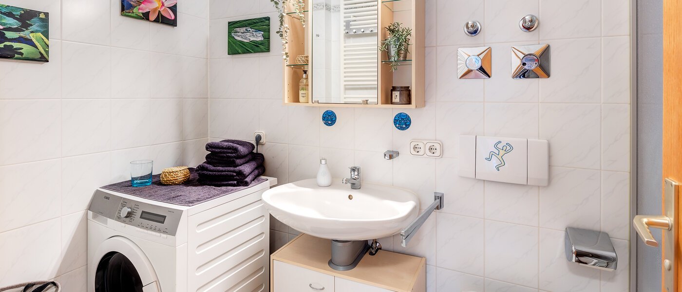 Maisonette-Galerie Wohnung Karlsfeld 02 2. Badezimmer 13717