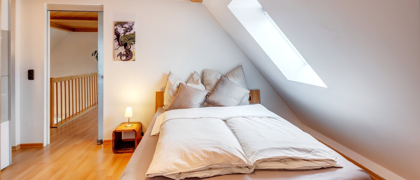 Maisonette-Galerie Wohnung Karlsfeld 01 1. Schlafzimmer 13717