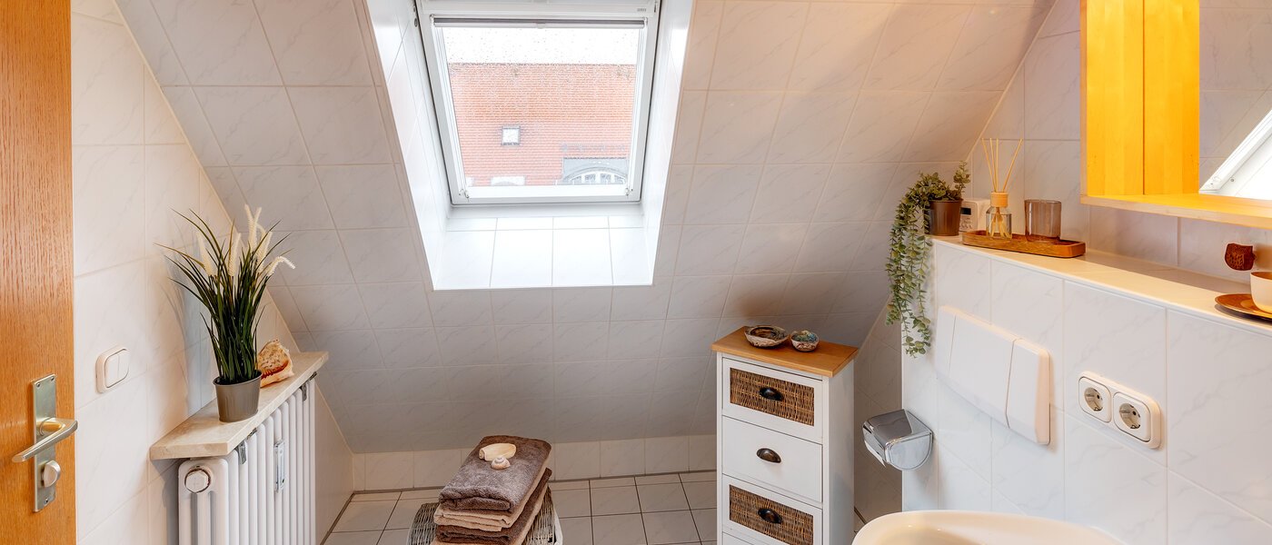 Maisonette-Galerie Wohnung Karlsfeld 03 1. Badezimmer 13717