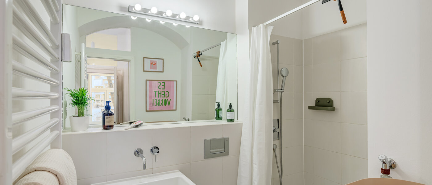 Wohnung München Dreimühlenviertel 01 Badezimmer 13720