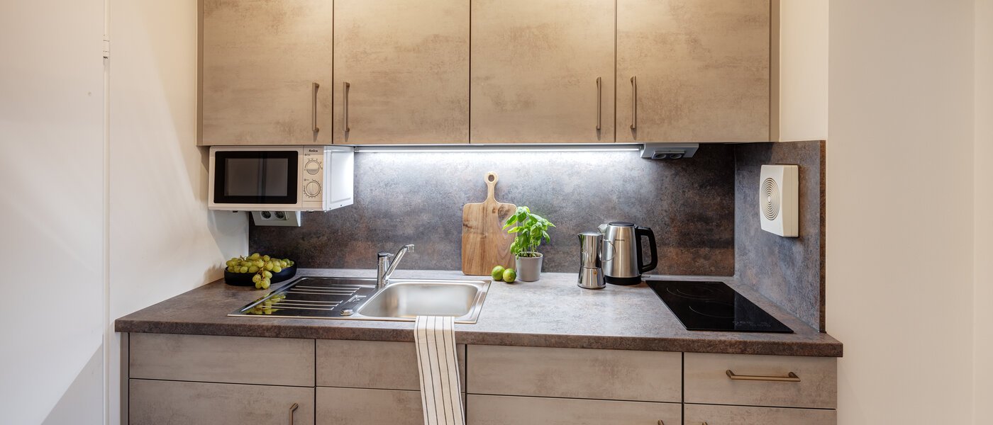 Wohnung München Arabellapark 01 Küche 13725