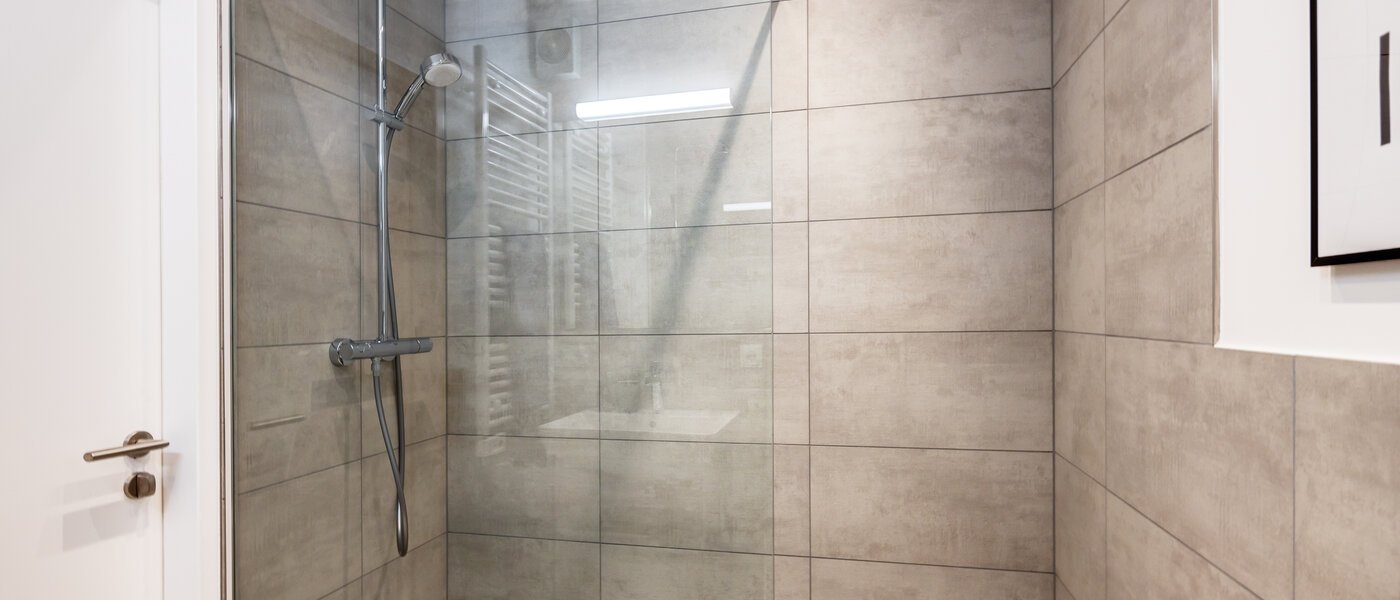 Wohnung München Arabellapark 03 Badezimmer 13725