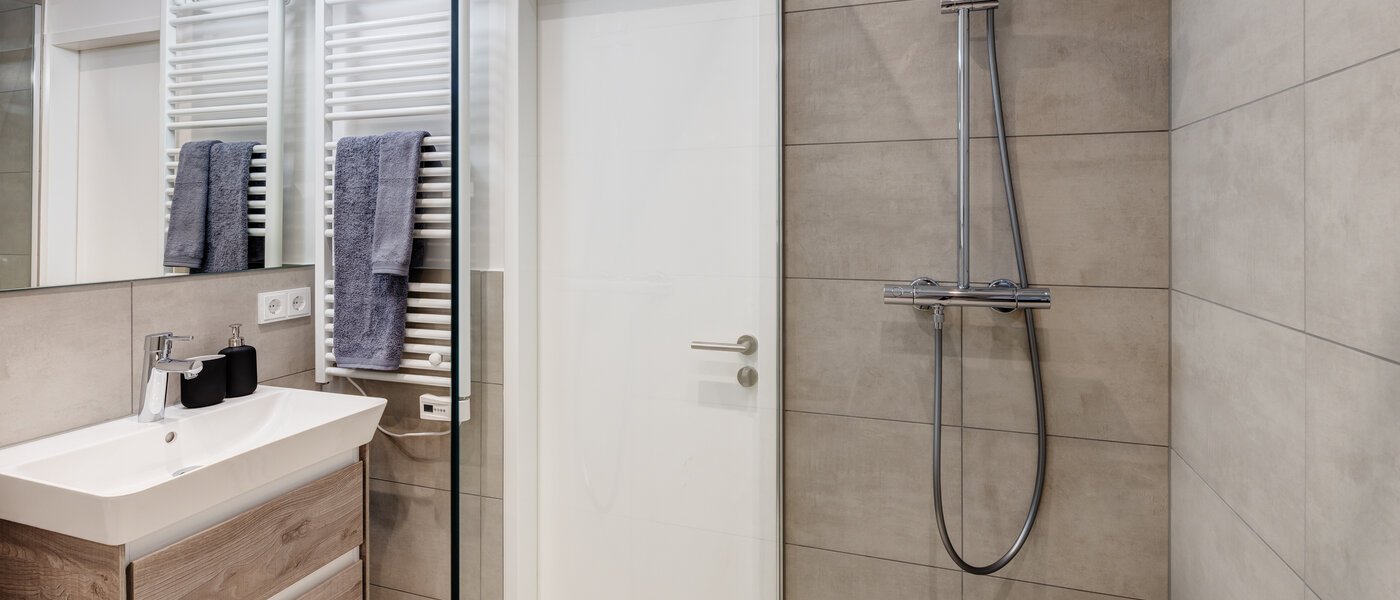 Wohnung München Arabellapark 05 Badezimmer 13725